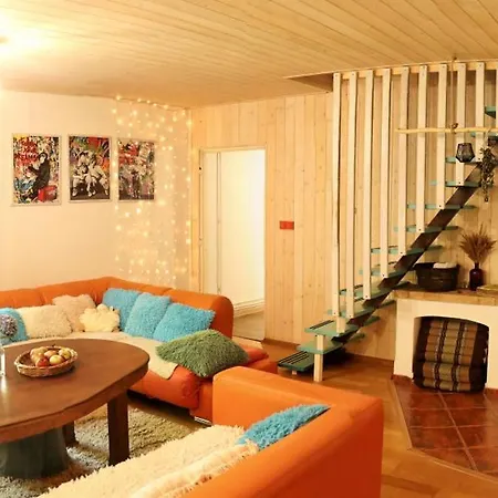 Tutto House