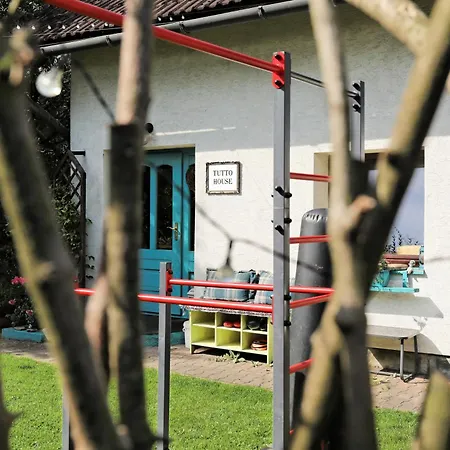 Apartment Tutto House *